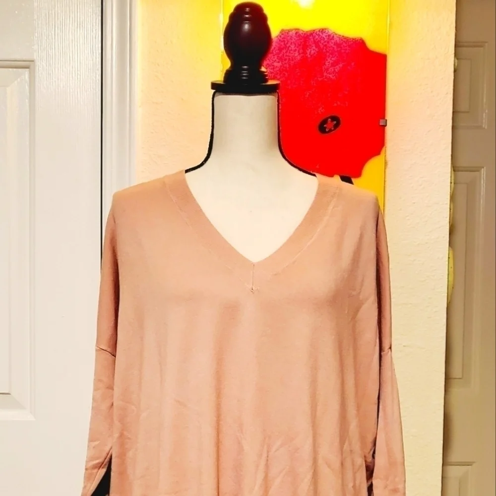 Lulu's | Oversized V-neck Sweater - Picture 5 of 6